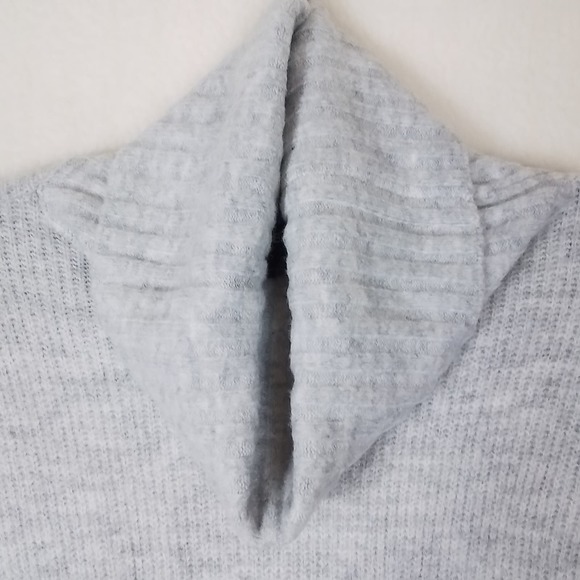 EXPRESS Acrylic Mini Turtleneck Sweater Dress‎ Size XSmall in Grey Heather - Picture 14 of 16